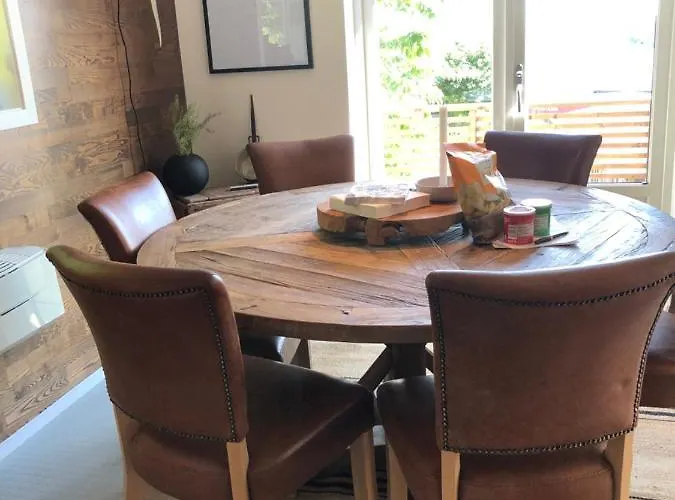 Aid Og Svein' S Sentrumsnaere Panorama Hjem *