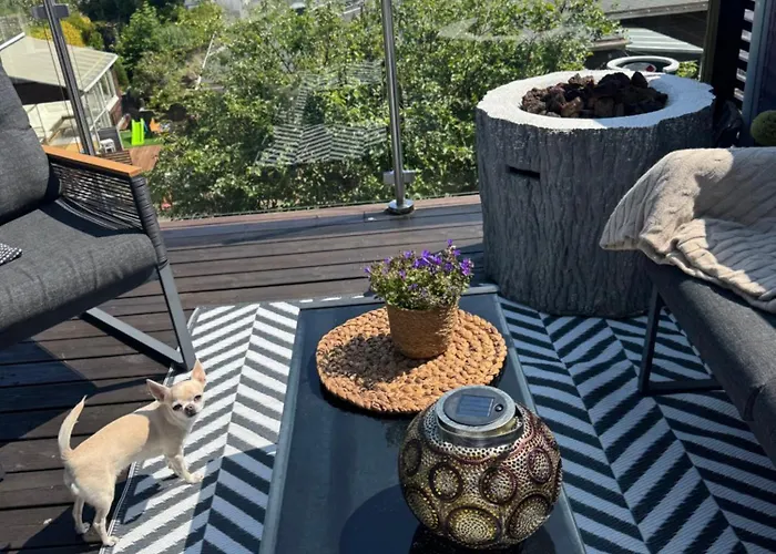 Aid Og Svein' S Sentrumsnaere Panorama Hjem Apartamento *