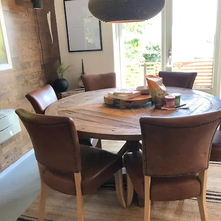 Aid Og Svein' S Sentrumsnaere Panorama Hjem *