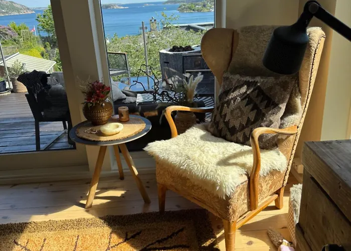 Aid Og Svein' S Sentrumsnaere Panorama Hjem *